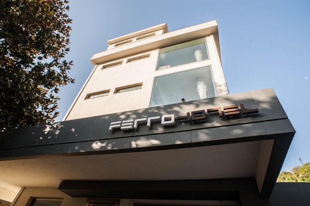 Ferrohotel Modica Exterior photo