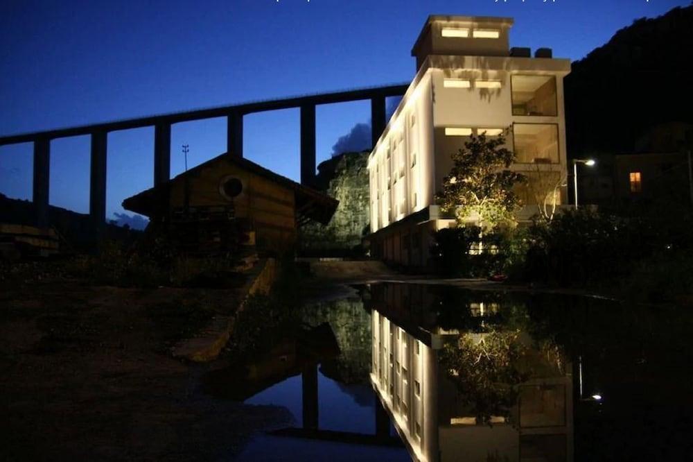 Ferrohotel Modica Exterior photo