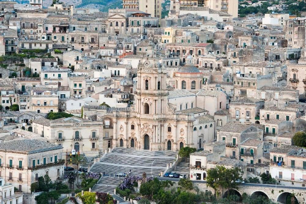 Ferrohotel Modica Exterior photo