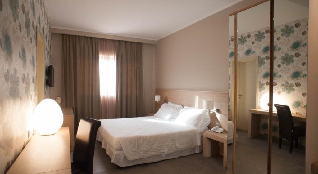 Ferrohotel Modica Exterior photo